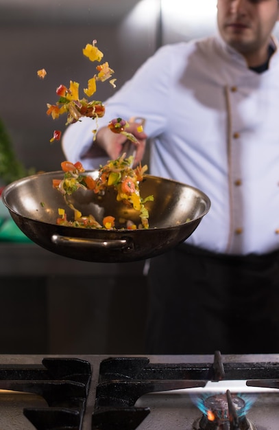 Bucătar în acțiune